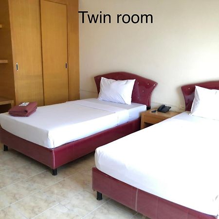 Pearl Place Hotel Хат Яй Екстериор снимка