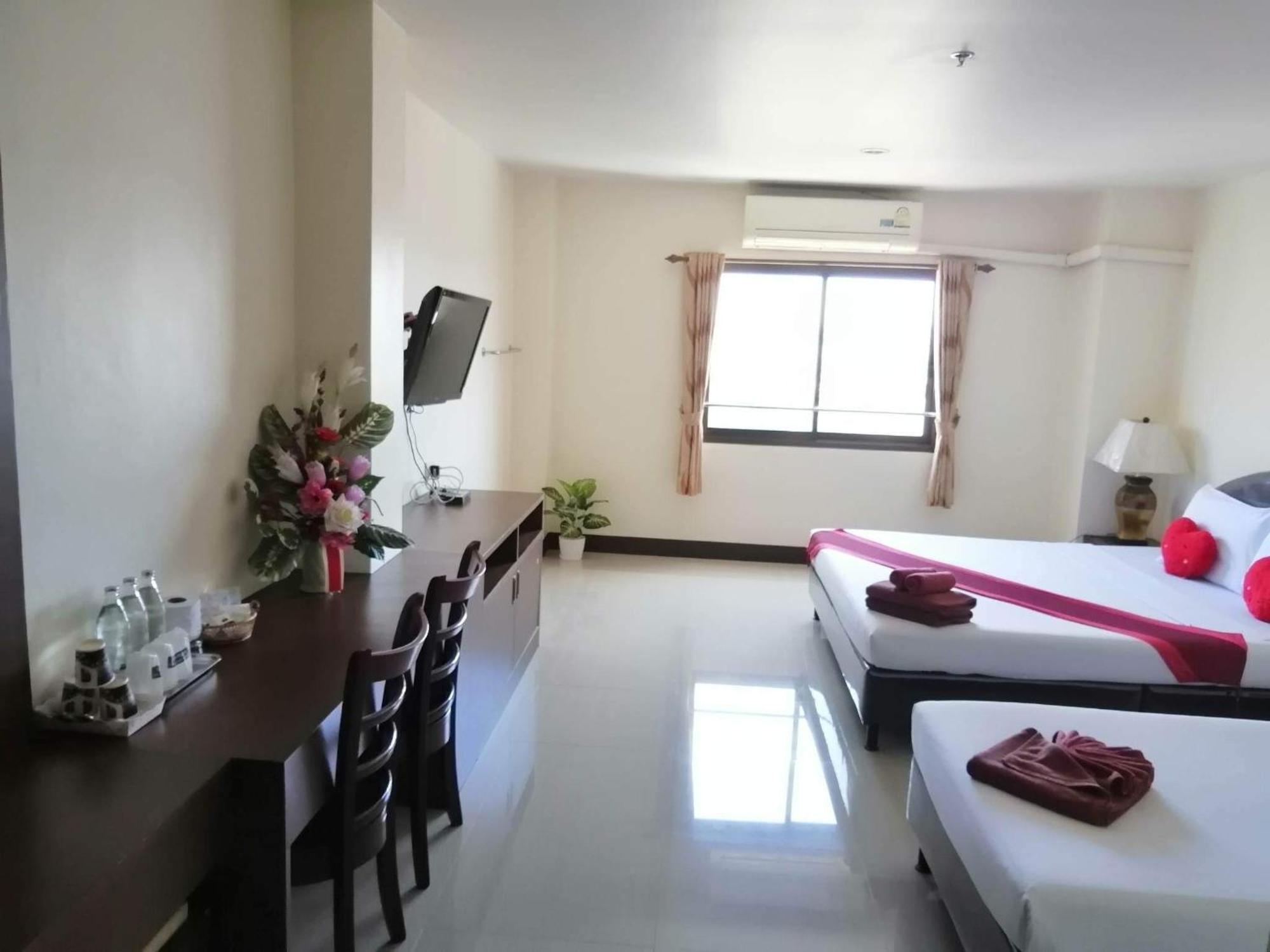 Pearl Place Hotel Хат Яй Екстериор снимка