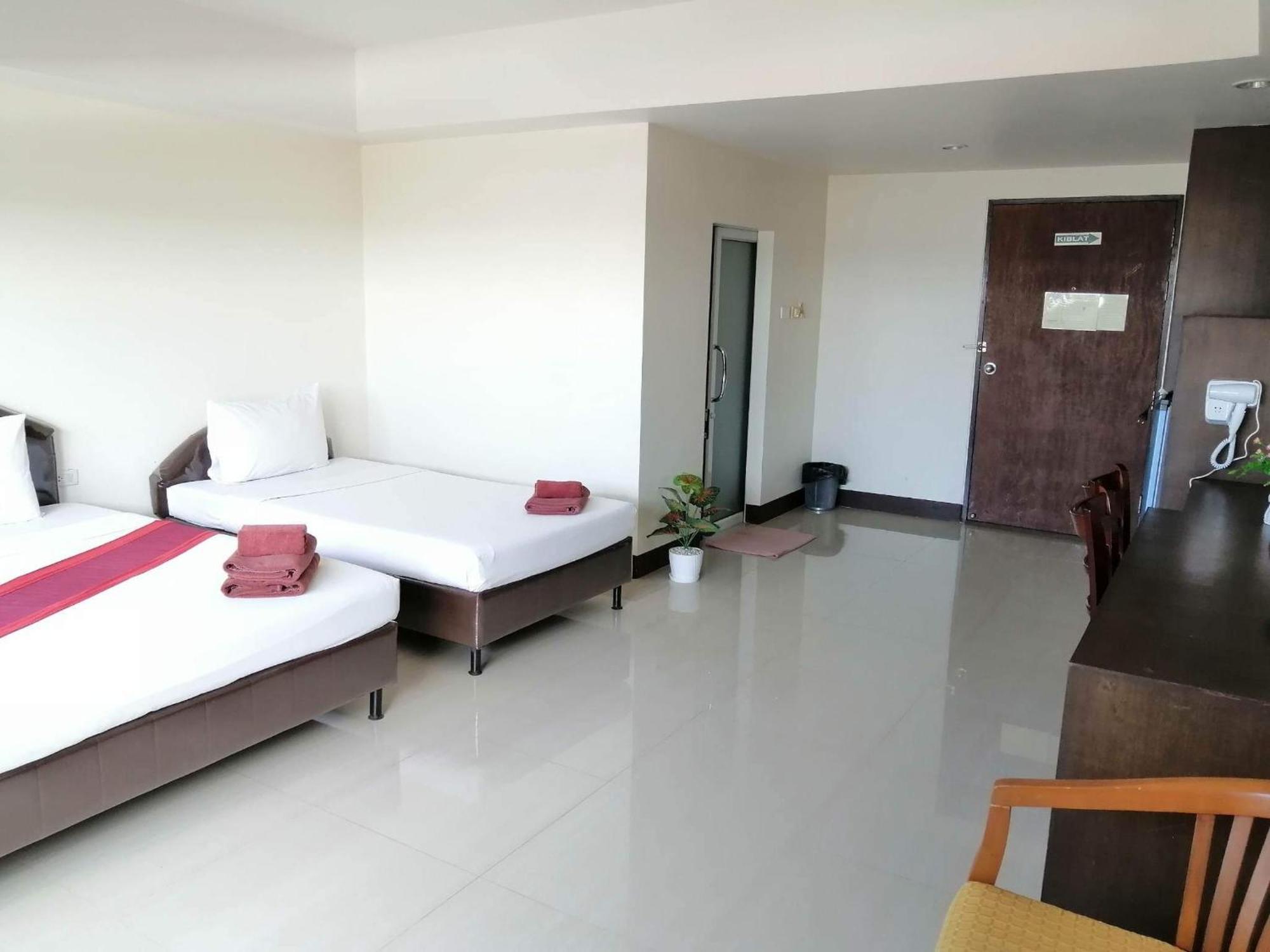 Pearl Place Hotel Хат Яй Екстериор снимка