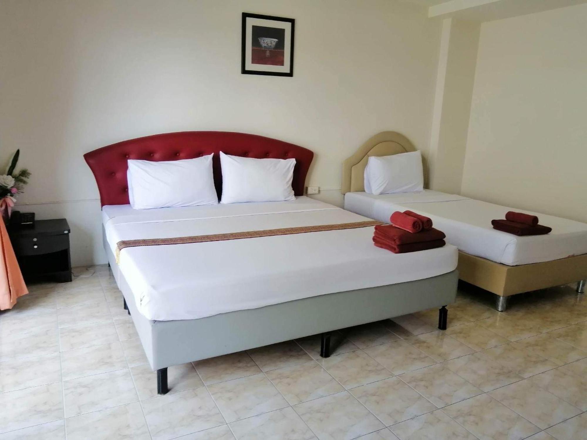 Pearl Place Hotel Хат Яй Екстериор снимка