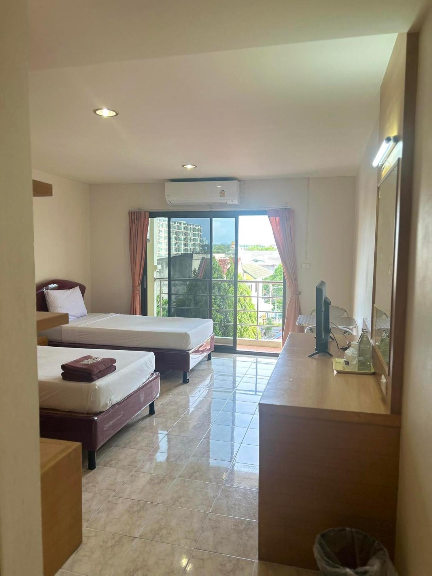 Pearl Place Hotel Хат Яй Екстериор снимка