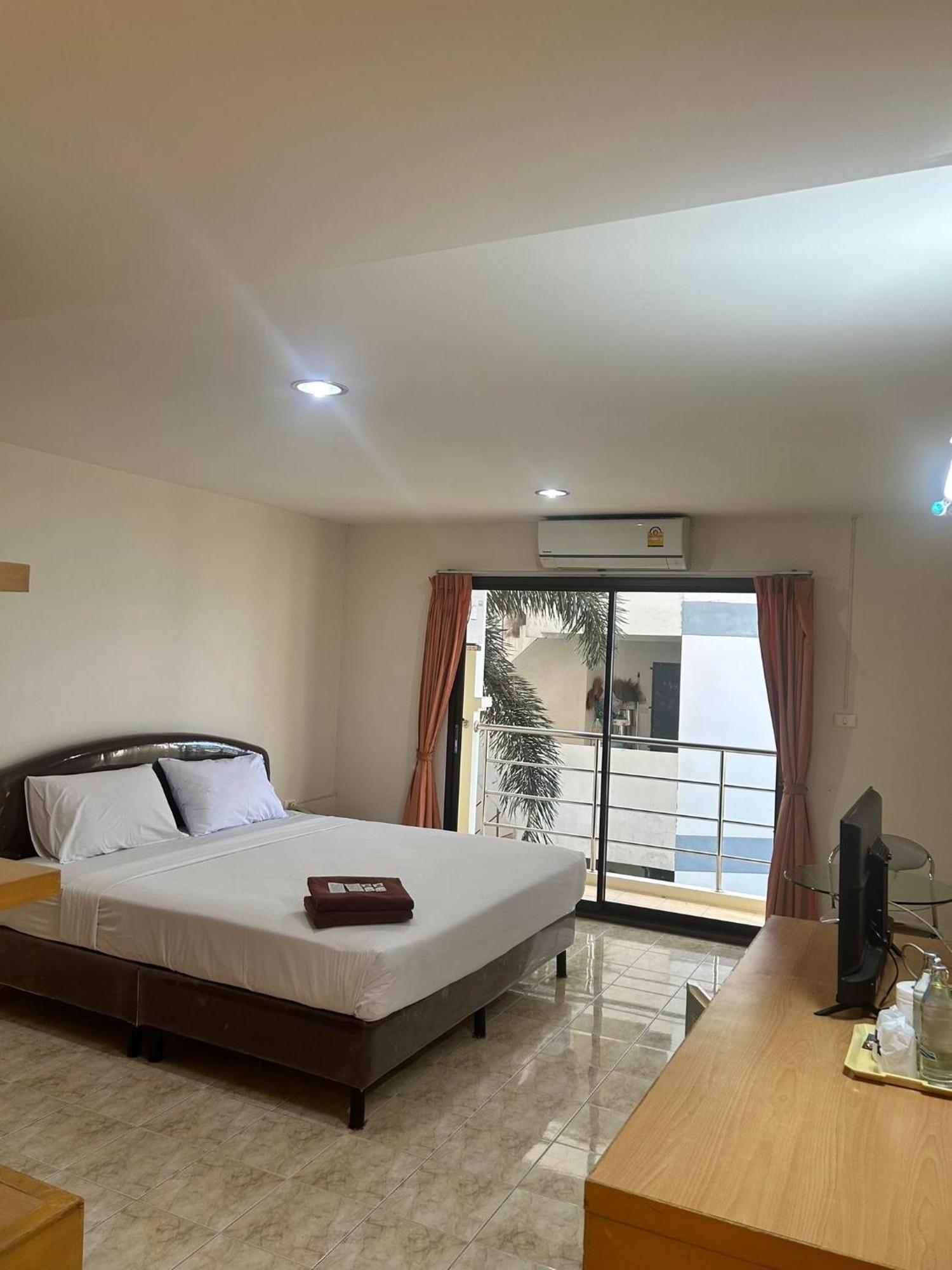 Pearl Place Hotel Хат Яй Екстериор снимка